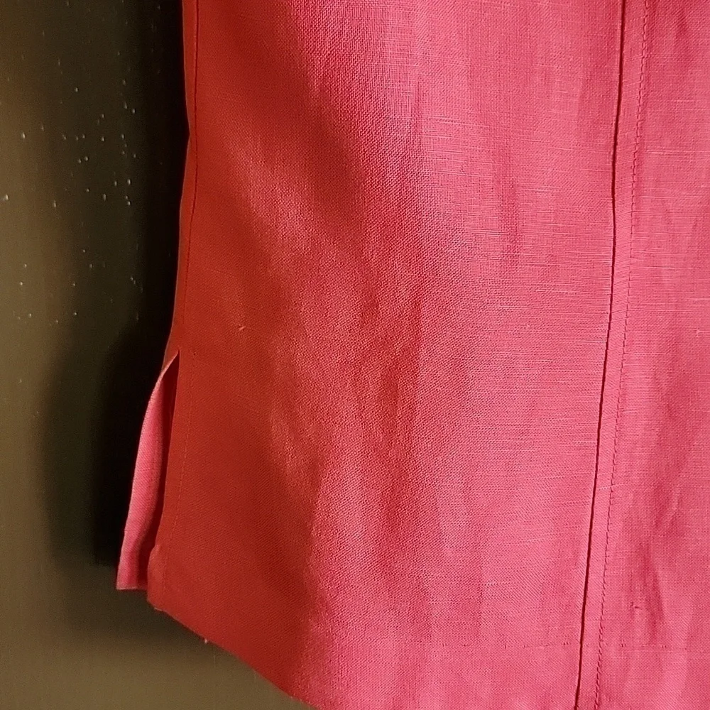 Plaza South-Linen/ Rayon coral,collared v neck, short sleeved top 12P NWT.